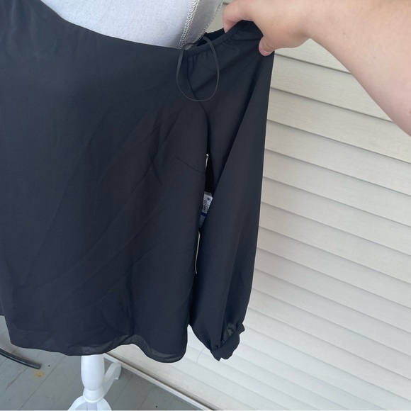 CeCe Long Sleeve Asymmetrical One Shoulder Blouse in Rich Black Size XL (NWT) - Picture 8 of 13